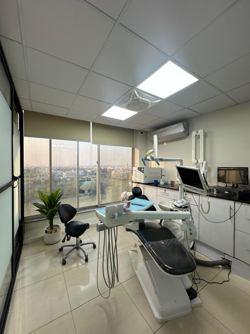 Dental services at Dental Specialists DHA Phase 6 Lahore